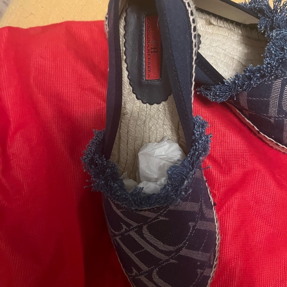 CH denim espadrilles in like new condition. Size 39 - Picture 4 of 4